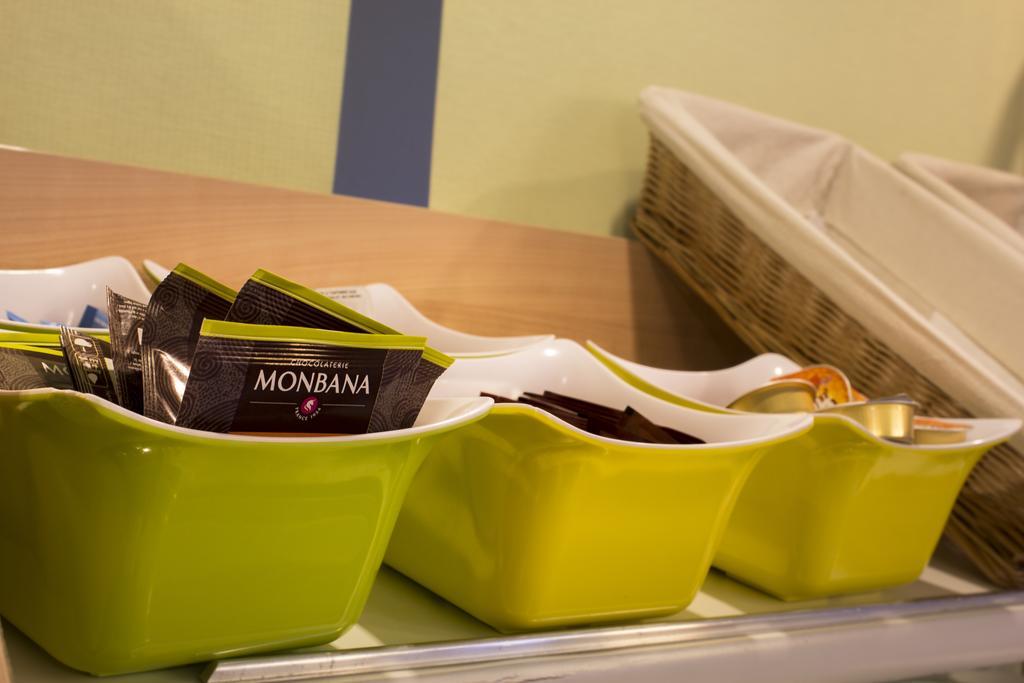 Hotel Inn Design Issoudun Bagian luar foto