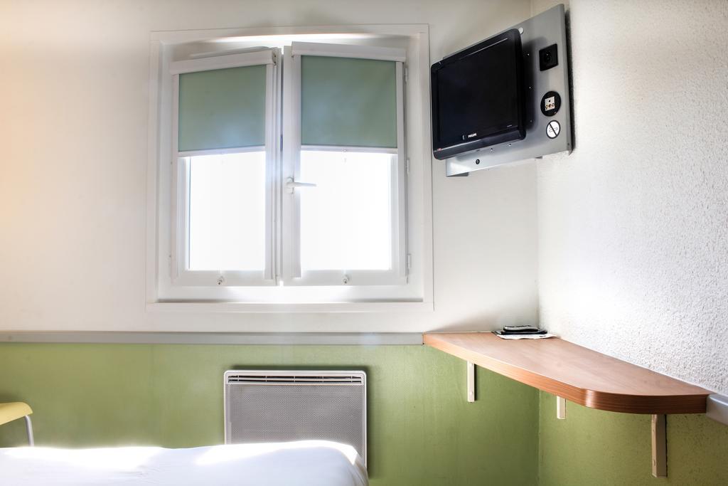 Hotel Inn Design Issoudun Bagian luar foto