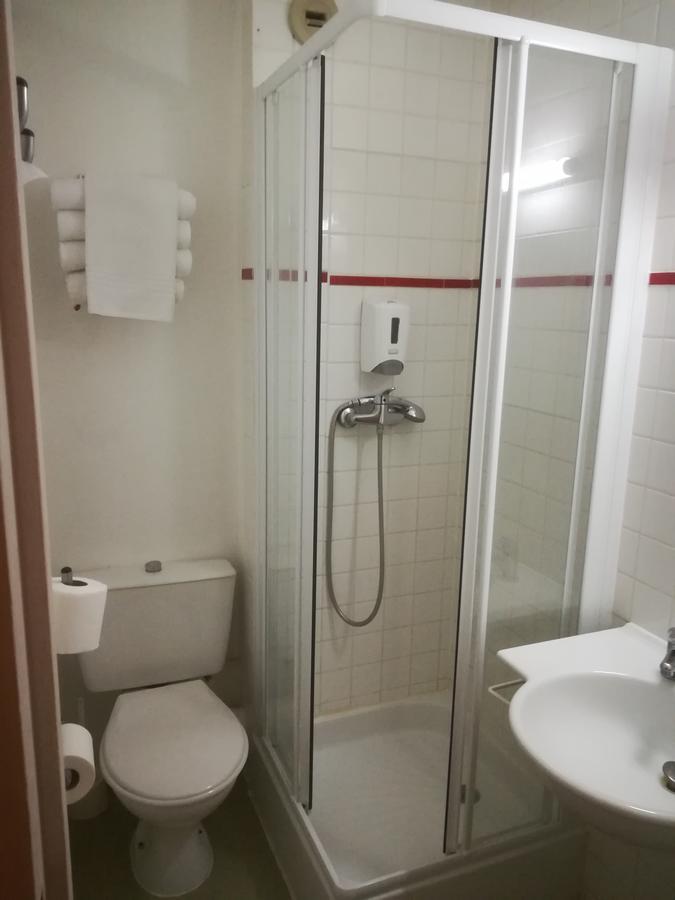 Hotel Inn Design Issoudun Bagian luar foto